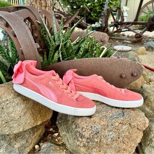 PUMA Suede Satin Bow Sneaker Size 8 Coral